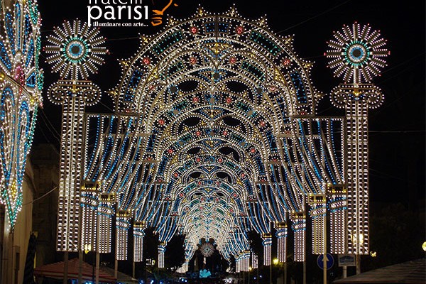 Fratelli Parisi, luminarie nel salento